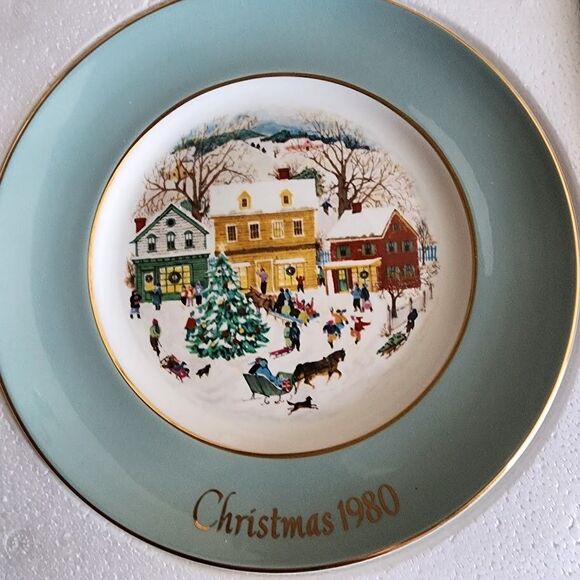 Avon Christmas Plate Country Christmas 1980 NEW Box in Styrofoam Never Displayed - Picture 1 of 9